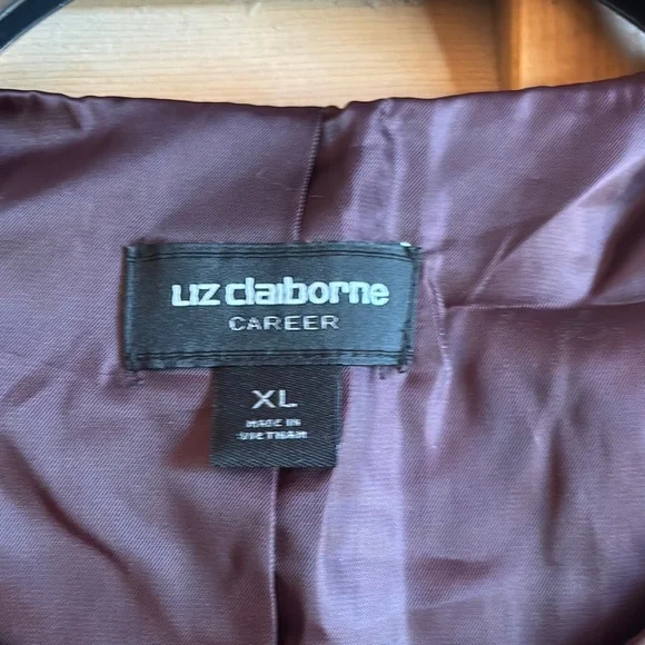 Liz Claiborne Burgundy Faux Leather Jacket Streamlined Silhouette - Picture 2 of 4